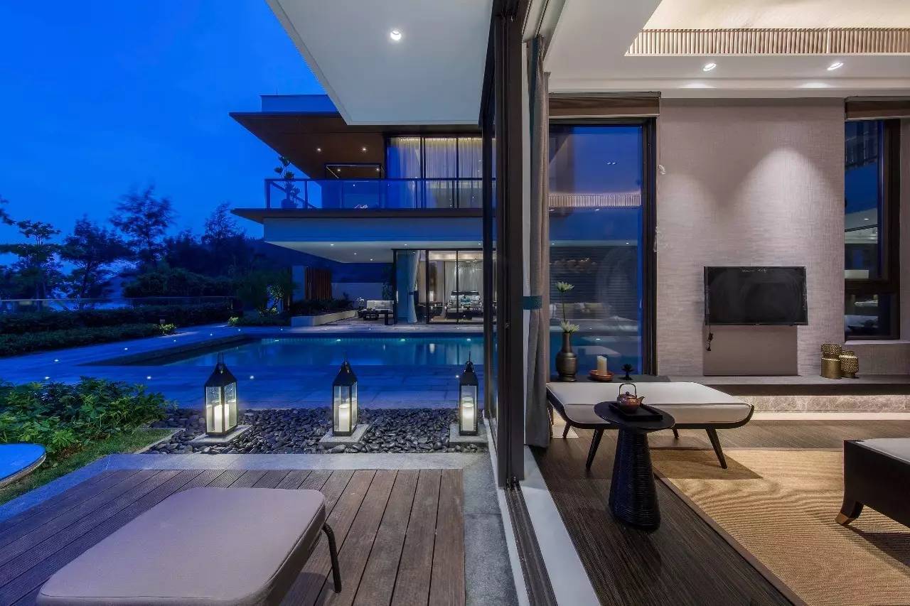 樸質(zhì)的奢華，自然返璞的當(dāng)代別墅設(shè)計(jì)