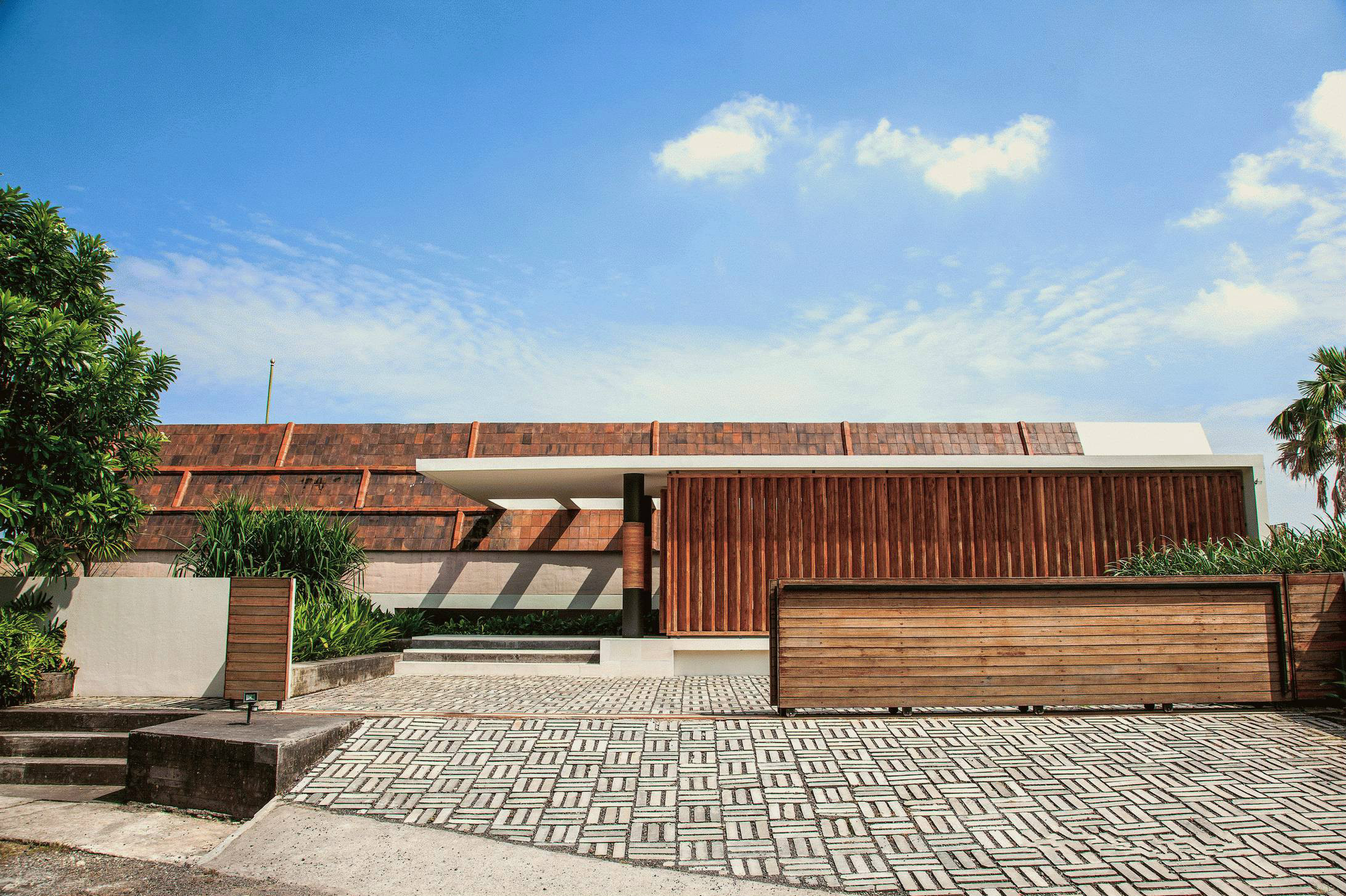 印度臨海別墅設(shè)計 新中式建筑中的木與石