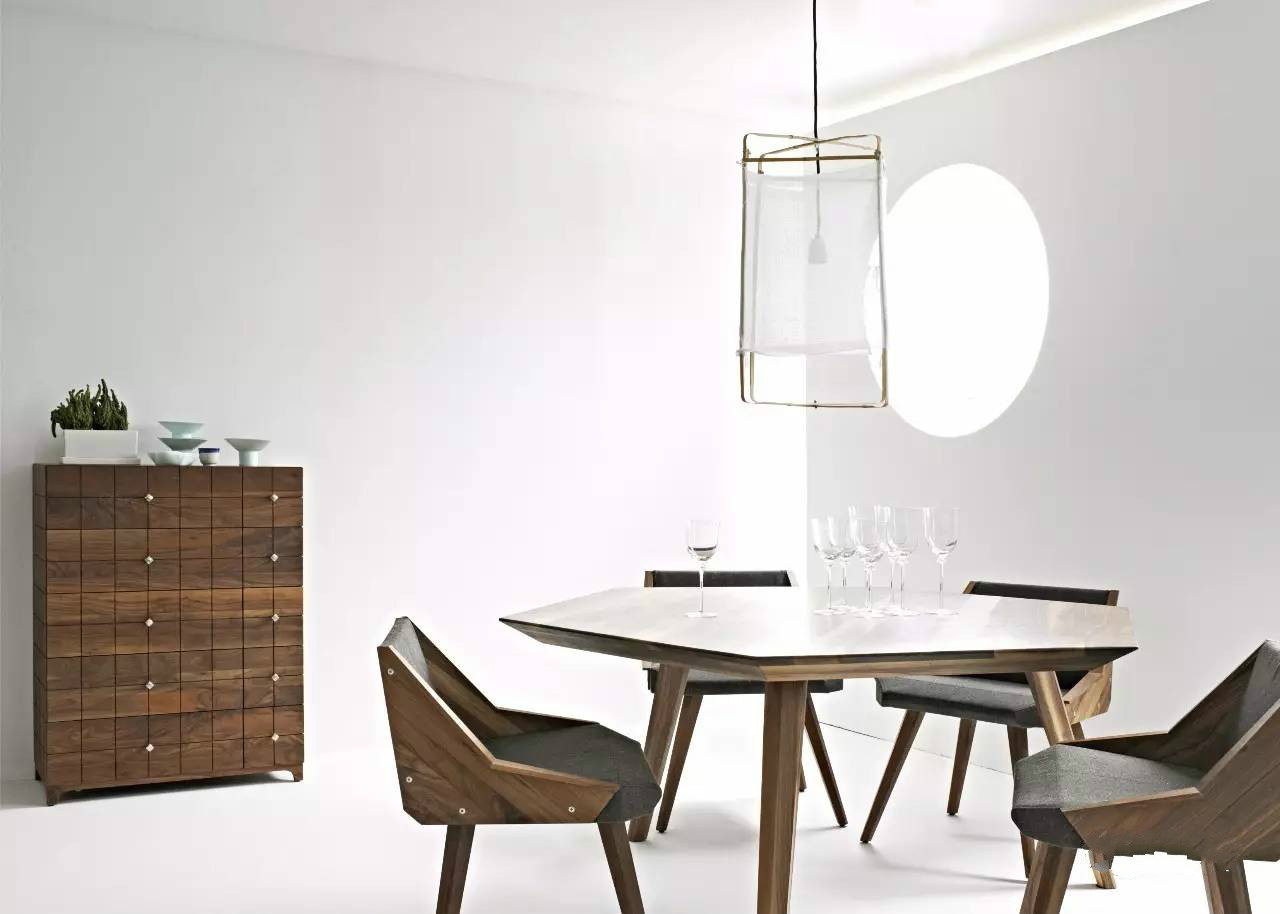 簡潔大氣的中式家具，傳統(tǒng)之美！