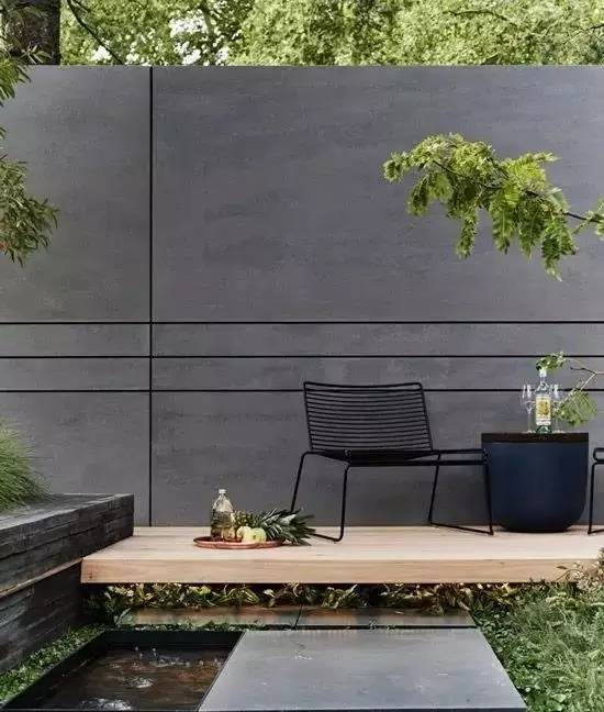 水泥墻樸素寂靜的美，庭院設(shè)計(jì)