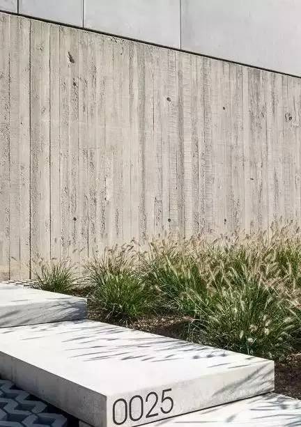 水泥墻樸素寂靜的美，庭院設(shè)計(jì)