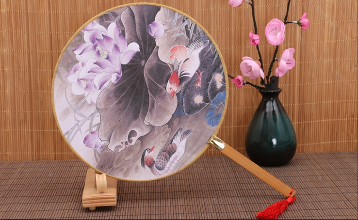 古風(fēng)系列圖案的福連文苑復(fù)古團(tuán)扇