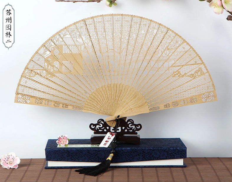 福連文苑鏤空雕花古風工藝香木折扇