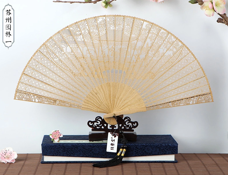 福連文苑鏤空雕花古風工藝香木折扇