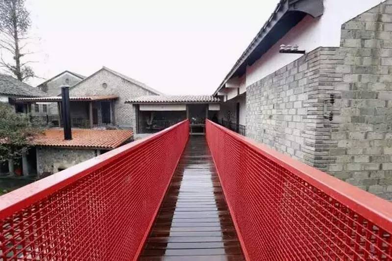 隱居畫鄉(xiāng)，與甌江畫中仙境遙相呼應(yīng)