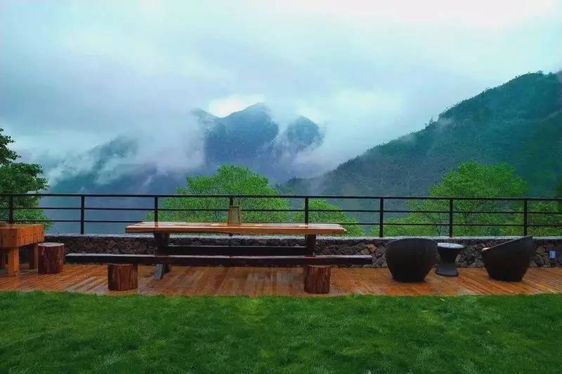 安吉老樹林，600米海拔上的火山泉水池