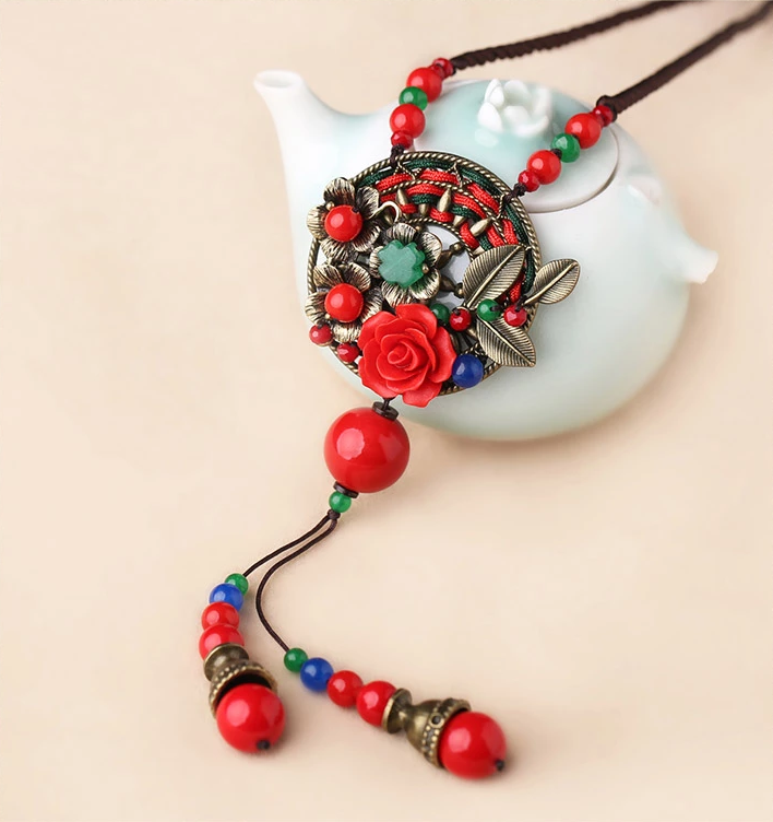 福連文苑紅色配飾民族風(fēng)吊墜長款項(xiàng)鏈