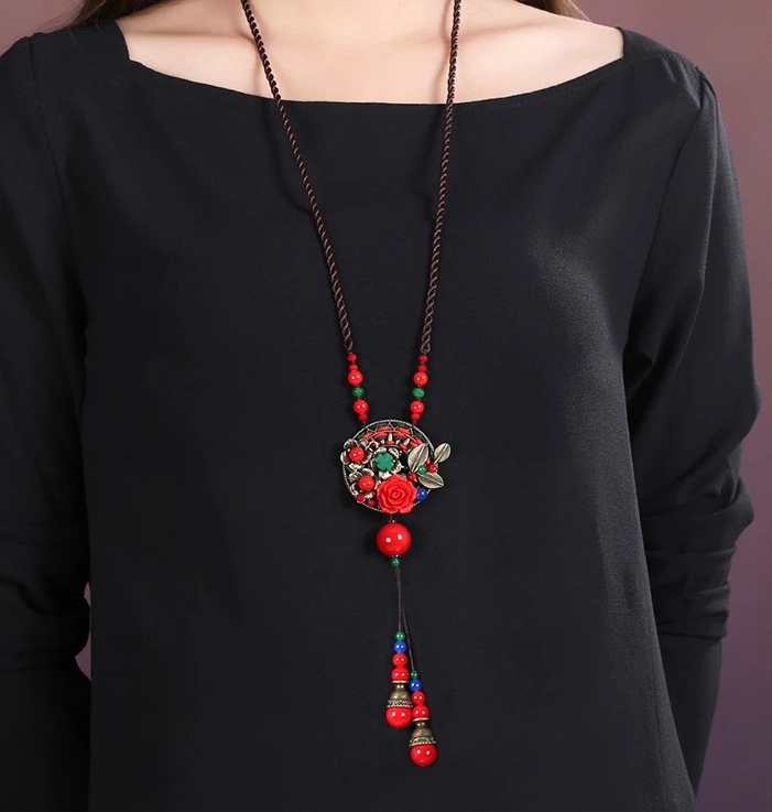 福連文苑紅色配飾民族風(fēng)吊墜長款項(xiàng)鏈