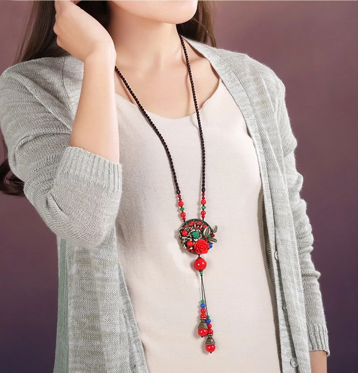 福連文苑紅色配飾民族風(fēng)吊墜長款項(xiàng)鏈