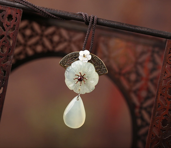 福連文苑飾品岫玉吊墜配飾項(xiàng)鏈