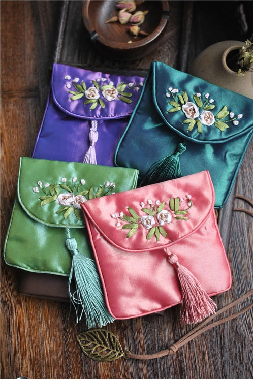 一方古意傳統(tǒng)中式手工包，復(fù)古手工繡荷包