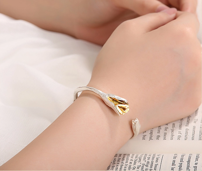 福連文苑復(fù)古風(fēng)白玉蘭花開口手鐲