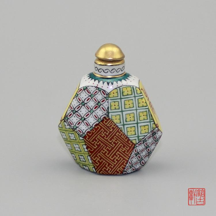 民族特色手繪粉彩描金幾何陶瓷鼻煙壺