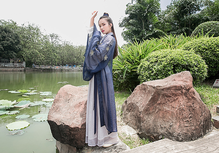 福連文苑大袖衫漢元素漢服古裝美女圖片