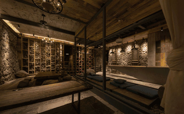 尋·尋客棧，一家超大藏書閣民宿設計