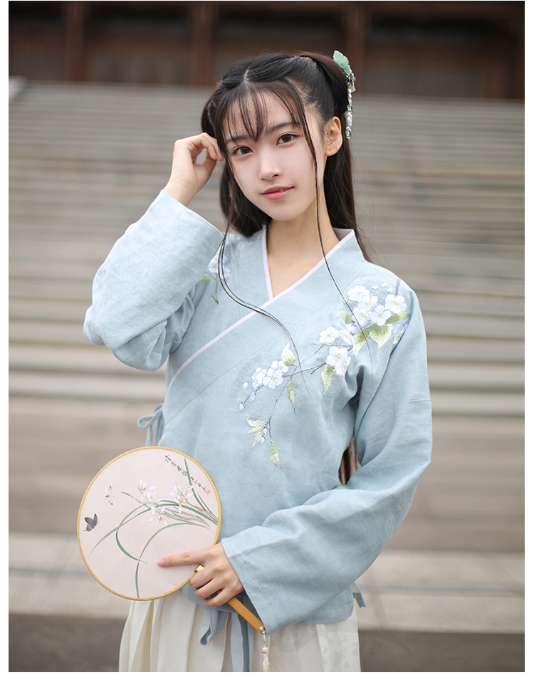 繡花漢服漢元素交領古裝美女圖片
