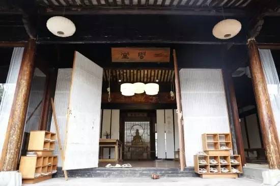 慈舍，悲喜隱去慈從舍生