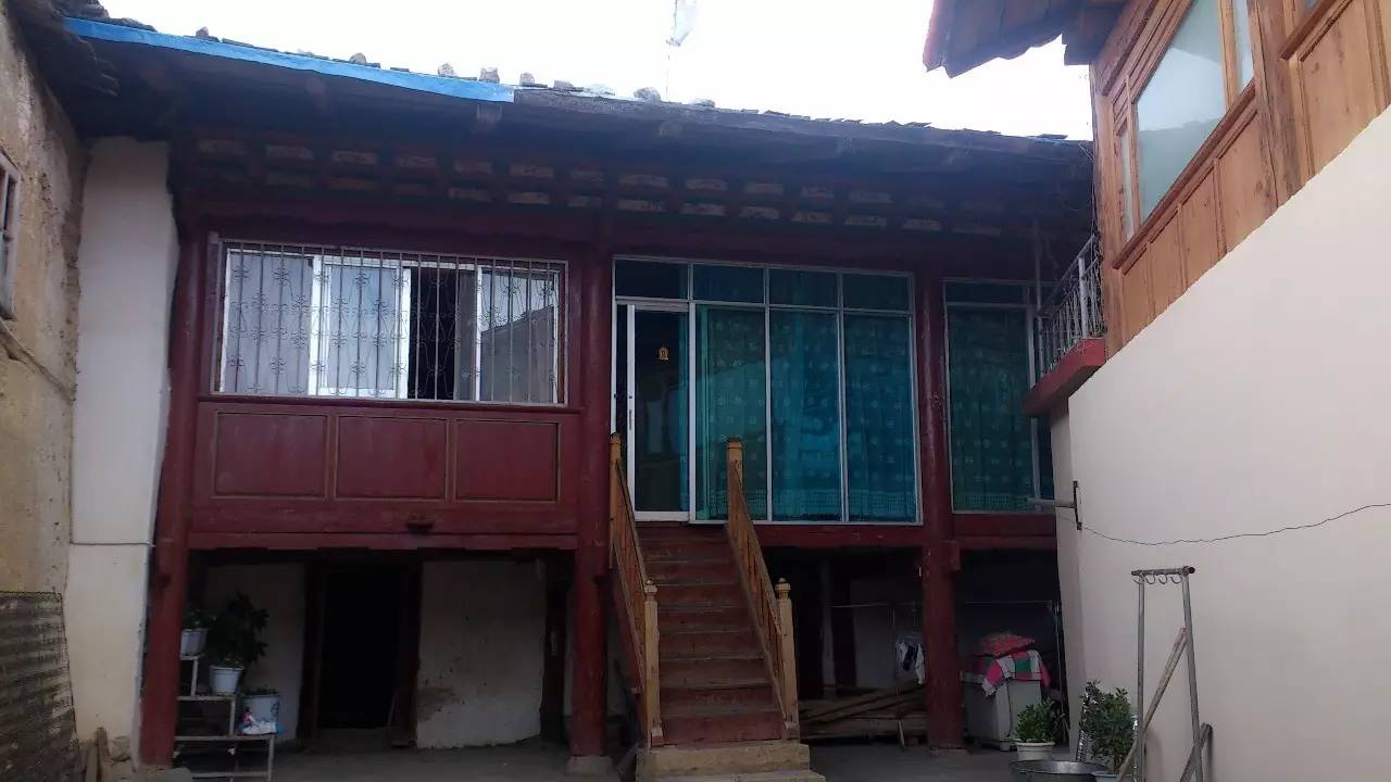 藝棧藏式客棧，我在等風也在等你