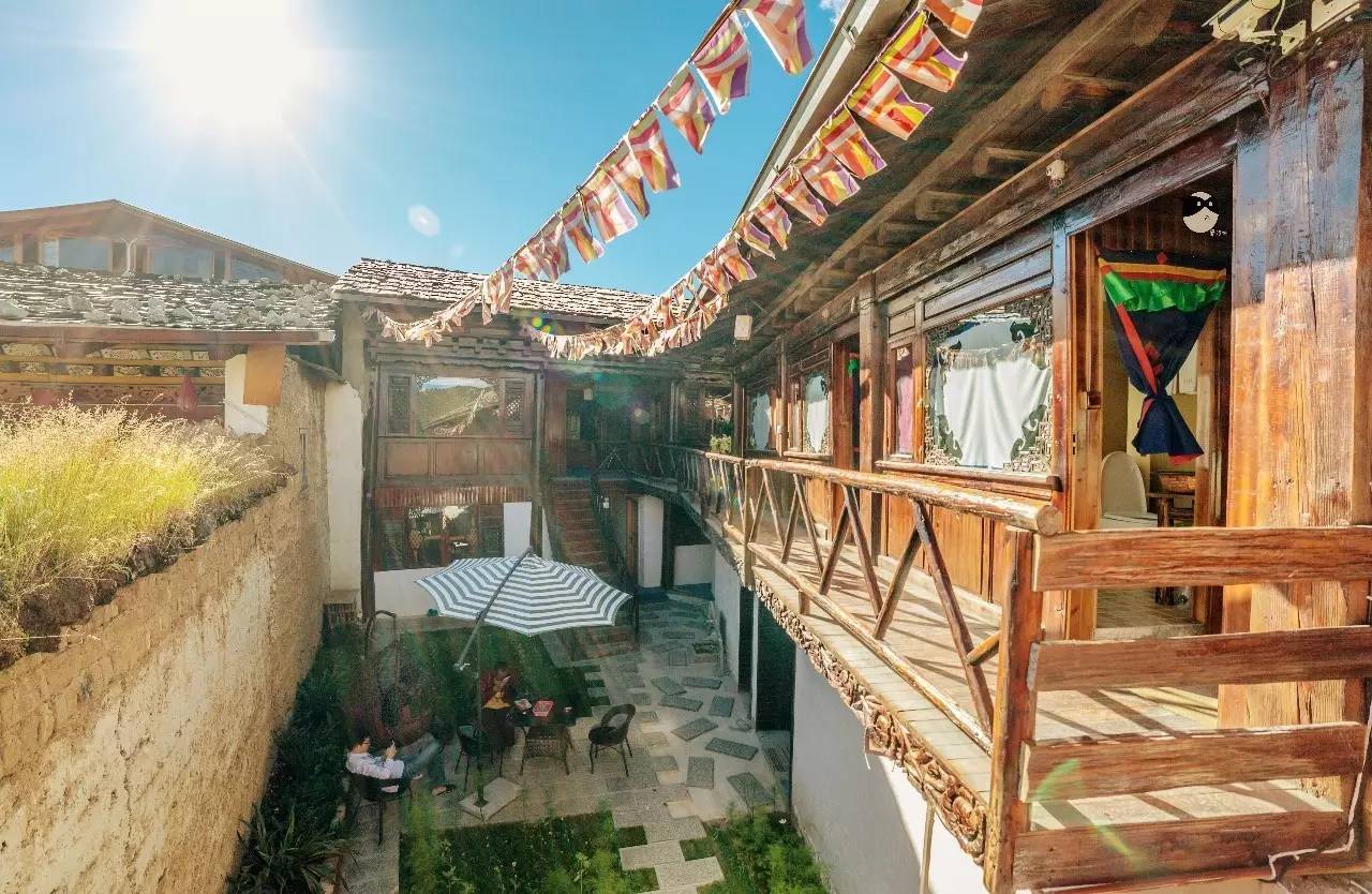 藝棧藏式客棧，我在等風也在等你