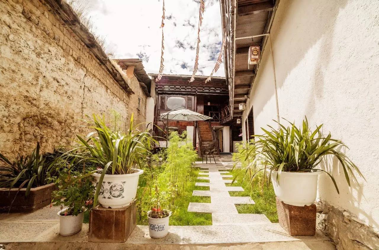 藝棧藏式客棧，我在等風(fēng)也在等你