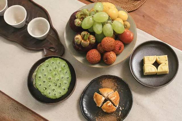 青桐·青竹茶舍，茶香縹緲靜賞西湖