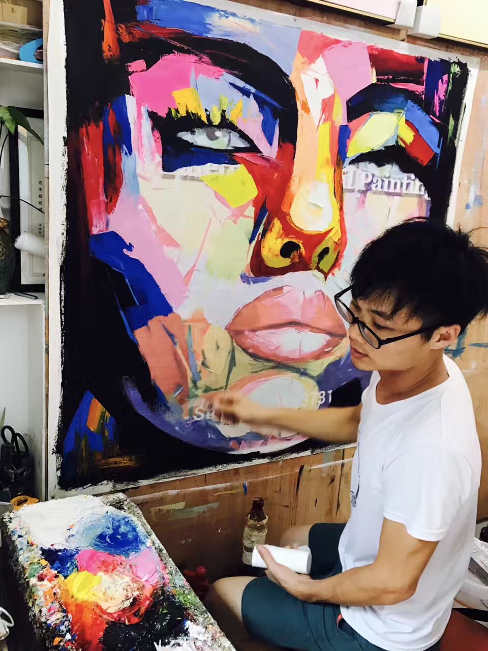 深圳大芬油畫村，詩與遠(yuǎn)方的低角度存在