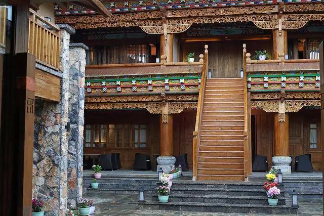 香格里拉非梵之宿，帶著你走茶馬古道