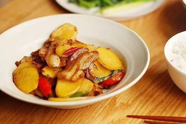 大來山樹屋民宿，喚醒古老村莊留住青山綠水