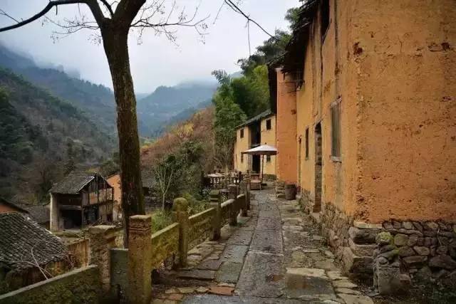 不舍·野馬嶺中國村民宿，樂在其中不忘初心