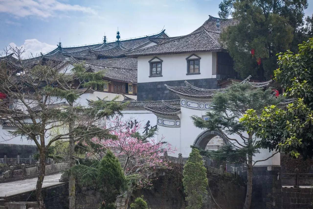 山居秋暝民宿，在大龍井古鎮(zhèn)體驗(yàn)民族文化