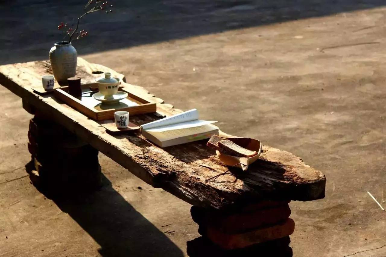 荒無舍民宿，山腳下日出而作日落而息