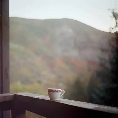 住進(jìn)山林享受一個(gè)人的狂歡，愛上中式裝修的1