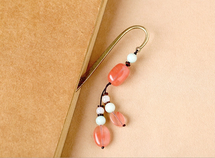 簡約復(fù)古古風(fēng)西瓜紅石流蘇書簽