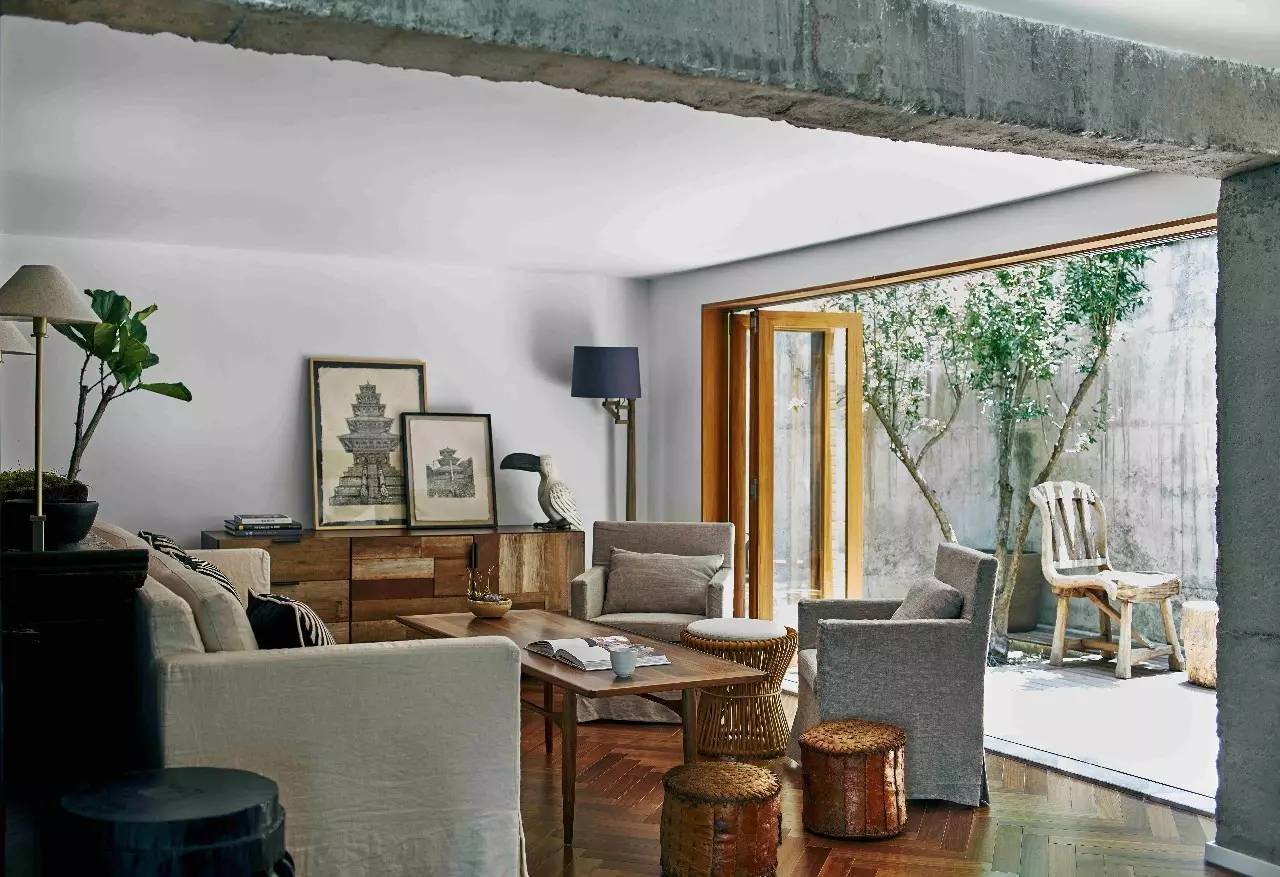 大理浥塵客舍，在山水間觀洱海日出望蒼山之巔