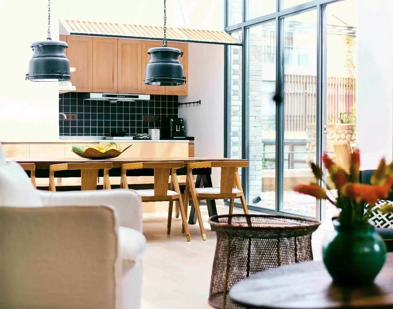 大理浥塵客舍，在山水間觀洱海日出望蒼山之巔