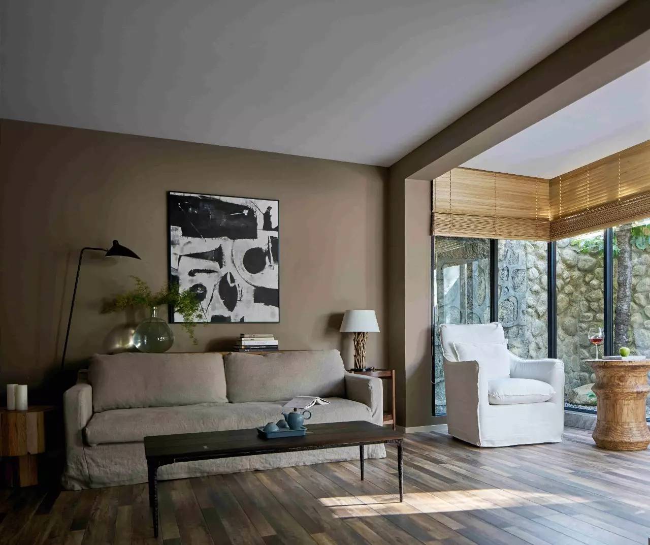 大理浥塵客舍，在山水間觀(guān)洱海日出望蒼山之巔