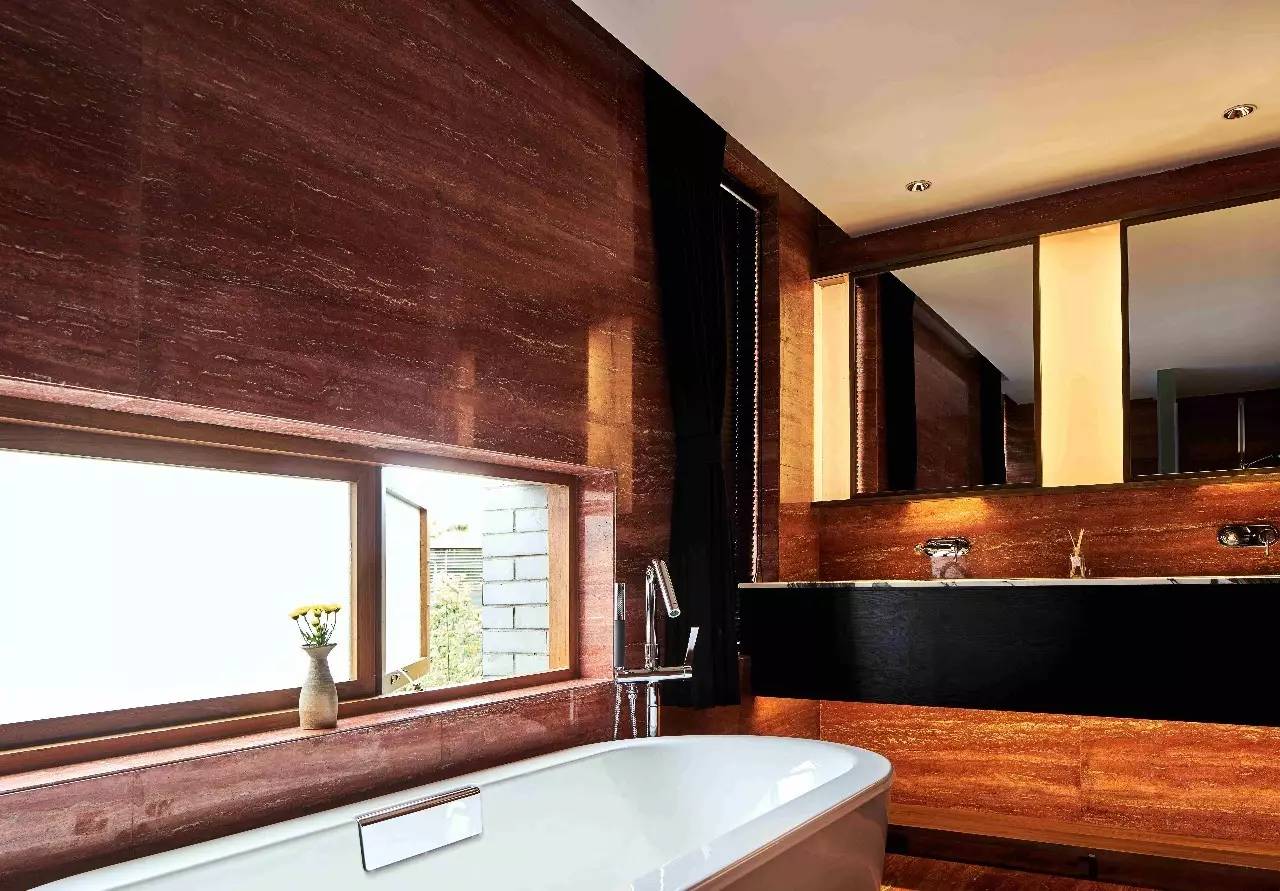 大理浥塵客舍，在山水間觀洱海日出望蒼山之巔