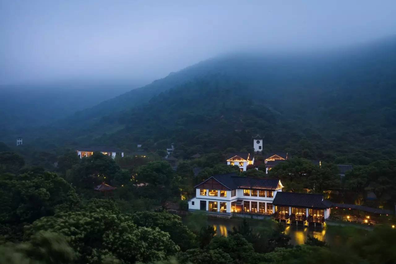 縹緲軒民宿，縹緲峰下伴山林美景泡一池私湯