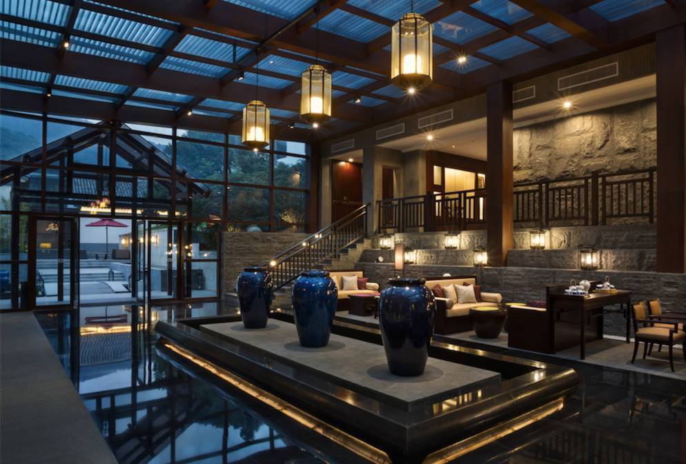 縹緲軒民宿，縹緲峰下伴山林美景泡一池私湯