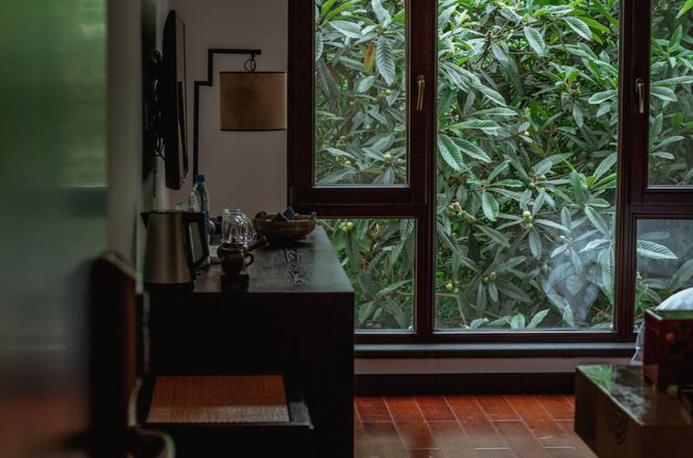 縹緲軒民宿，縹緲峰下伴山林美景泡一池私湯