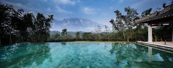 九華山德懋堂，九華山間打坐冥想清涼入心