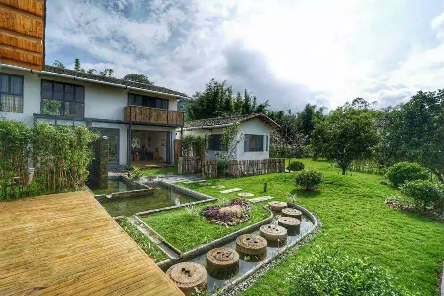 天堂山鄉(xiāng)愛樹民宿，古色古香的童話小鎮(zhèn)