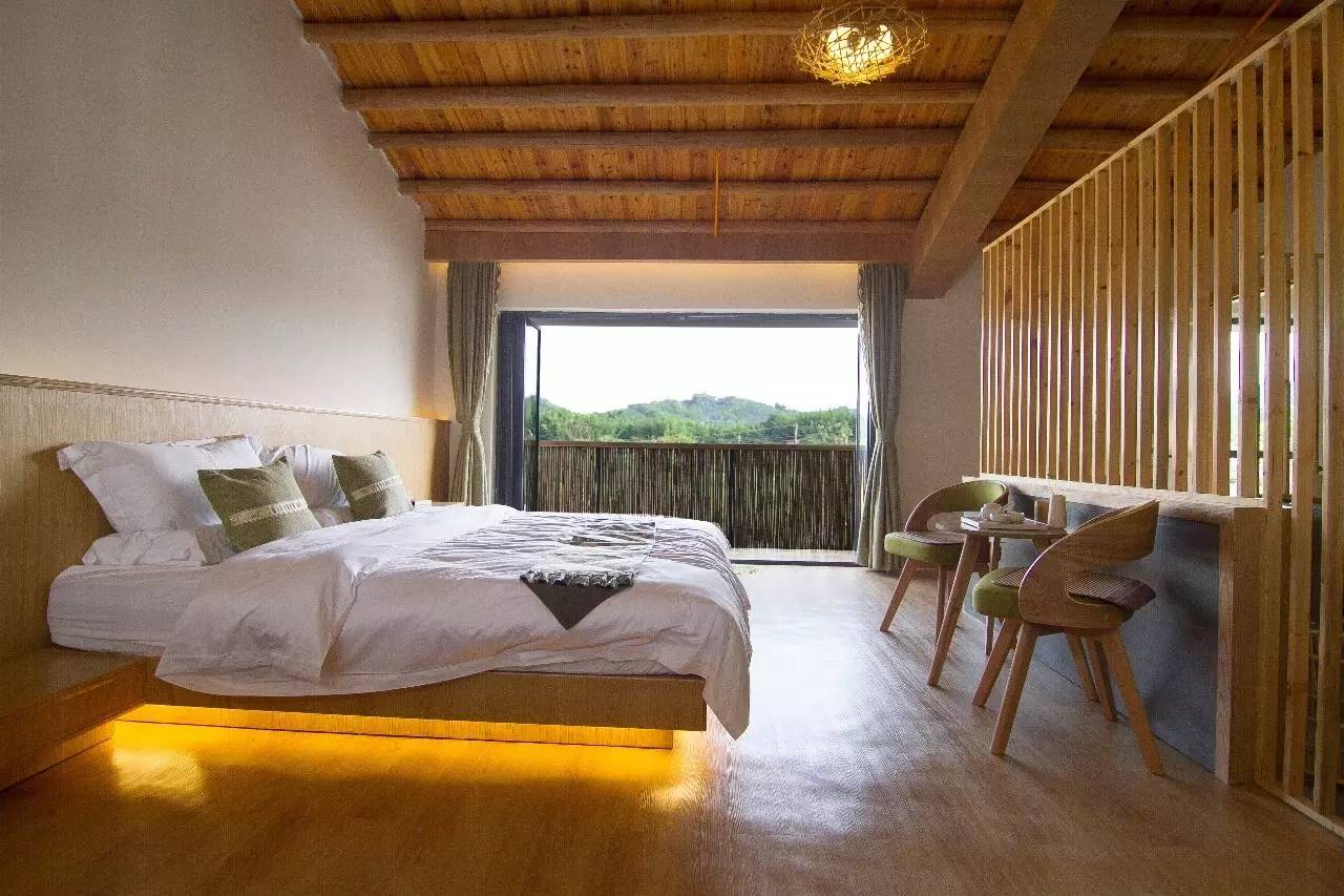 天堂山鄉(xiāng)愛樹民宿，古色古香的童話小鎮(zhèn)