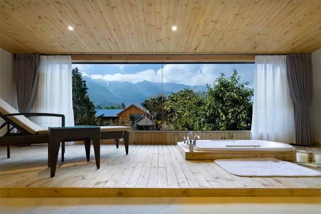 融居·銀箔泉，來銀箔泉邊喝茶看蒼山洱海