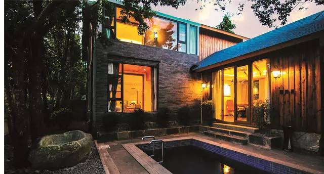 融居·銀箔泉，來銀箔泉邊喝茶看蒼山洱海