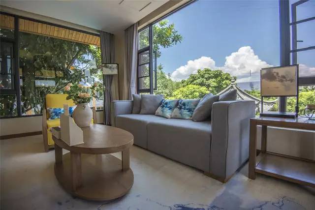 融居·銀箔泉，來銀箔泉邊喝茶看蒼山洱海