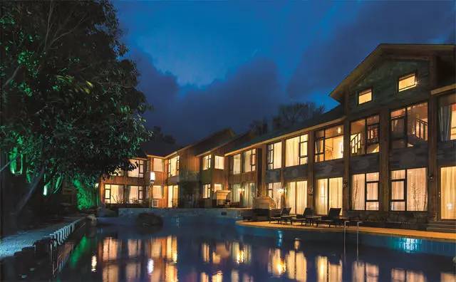 融居·銀箔泉，來銀箔泉邊喝茶看蒼山洱海