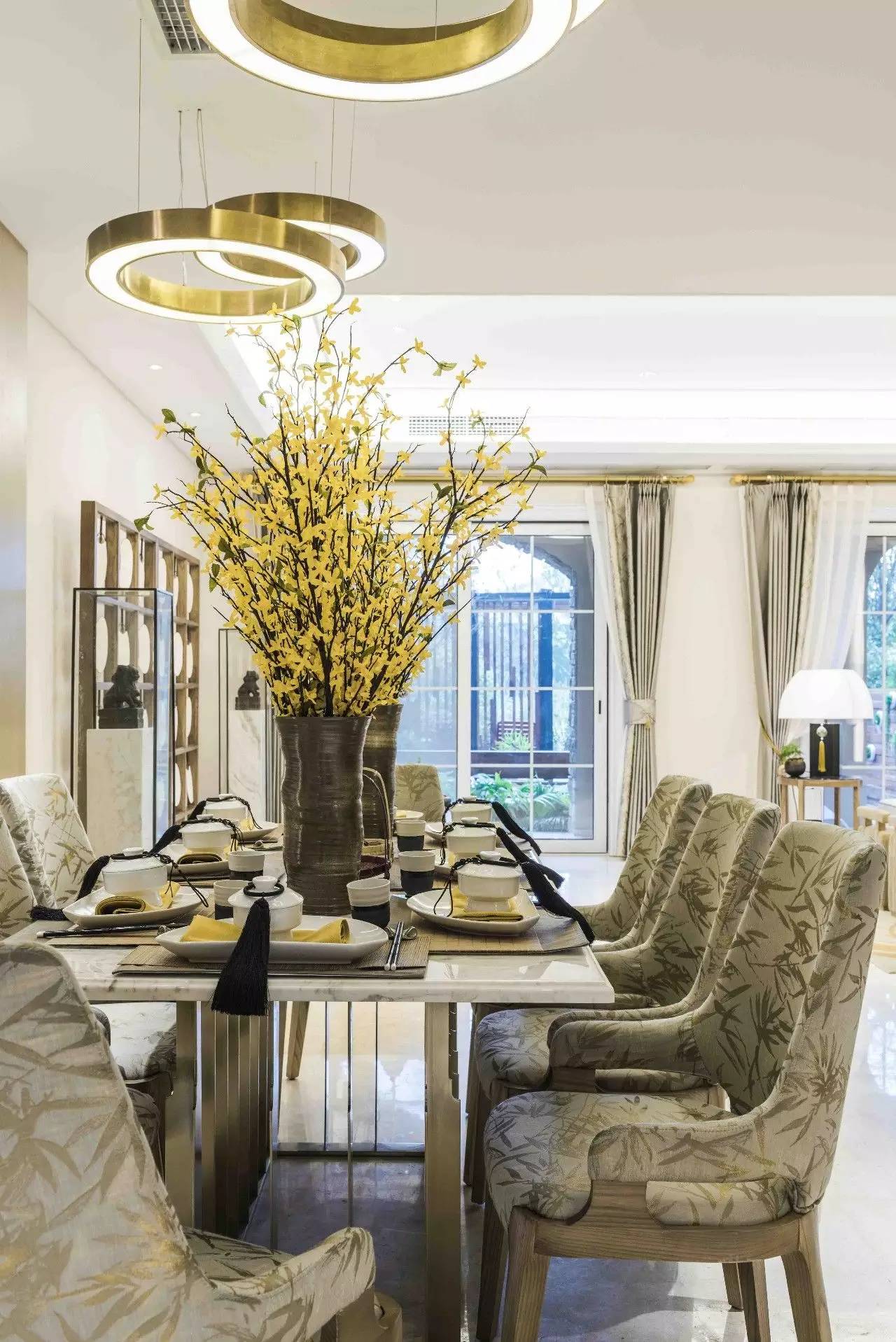 點(diǎn)香拈花，雅致禪意的新中式裝修設(shè)計(jì)