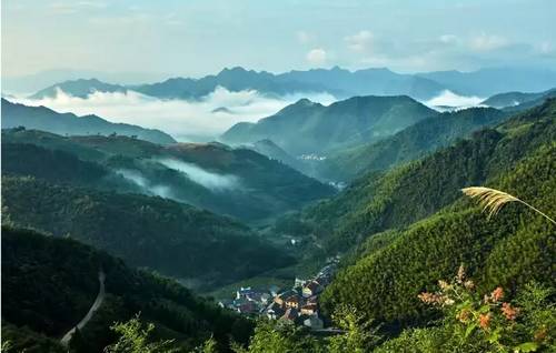 桐廬山中傳奇艾弗德堡藝社，打造一個藝術(shù)村落