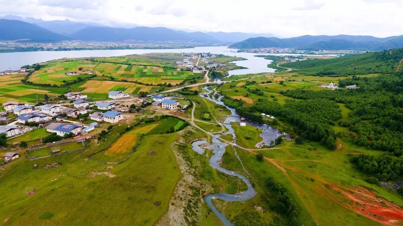 天空之城南杉藝術(shù)酒店，在月光之城尋找探索